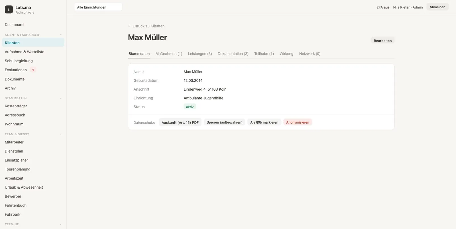 Lotsana Klientenakte mit Tabs für Stammdaten, Maßnahmen, Dokumentation und Teilhabe